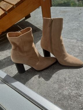 Zara Beige Suede Block Heel Ankle Boots